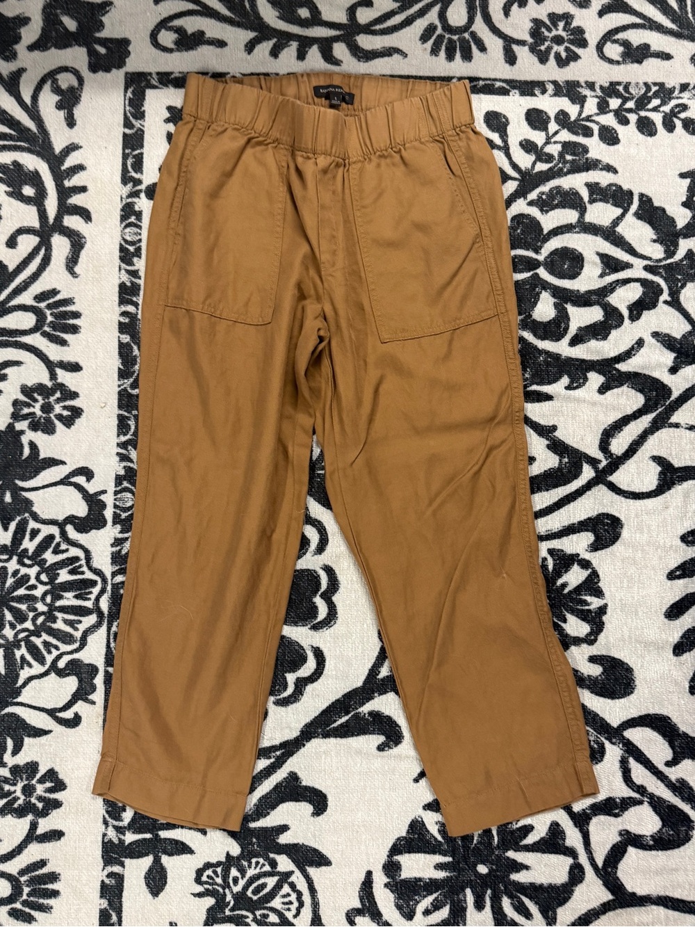 Banana Republic Casual Pants - Brown